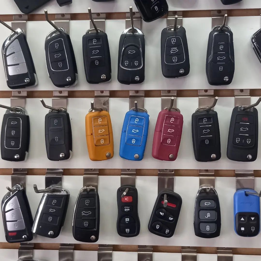 Insumos para cerrajería automotriz